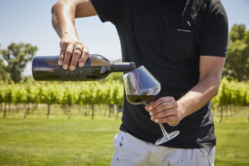 Mizel Estate Wines – Wine Tasting in the Vineyard