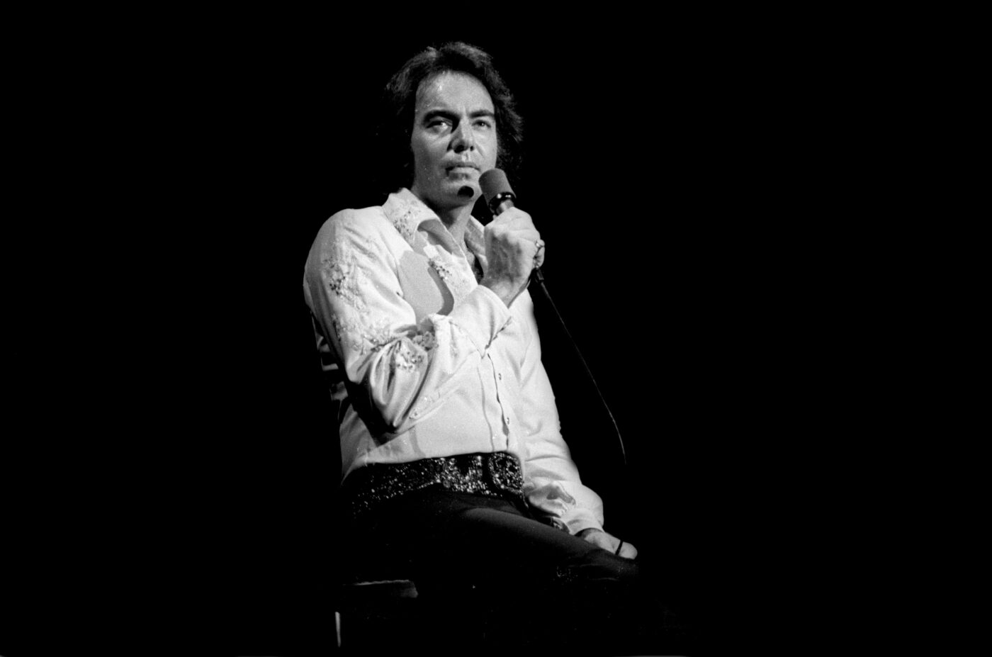 HOT AUGUST NIGHT – The Ultimate Neil Diamond Tribute