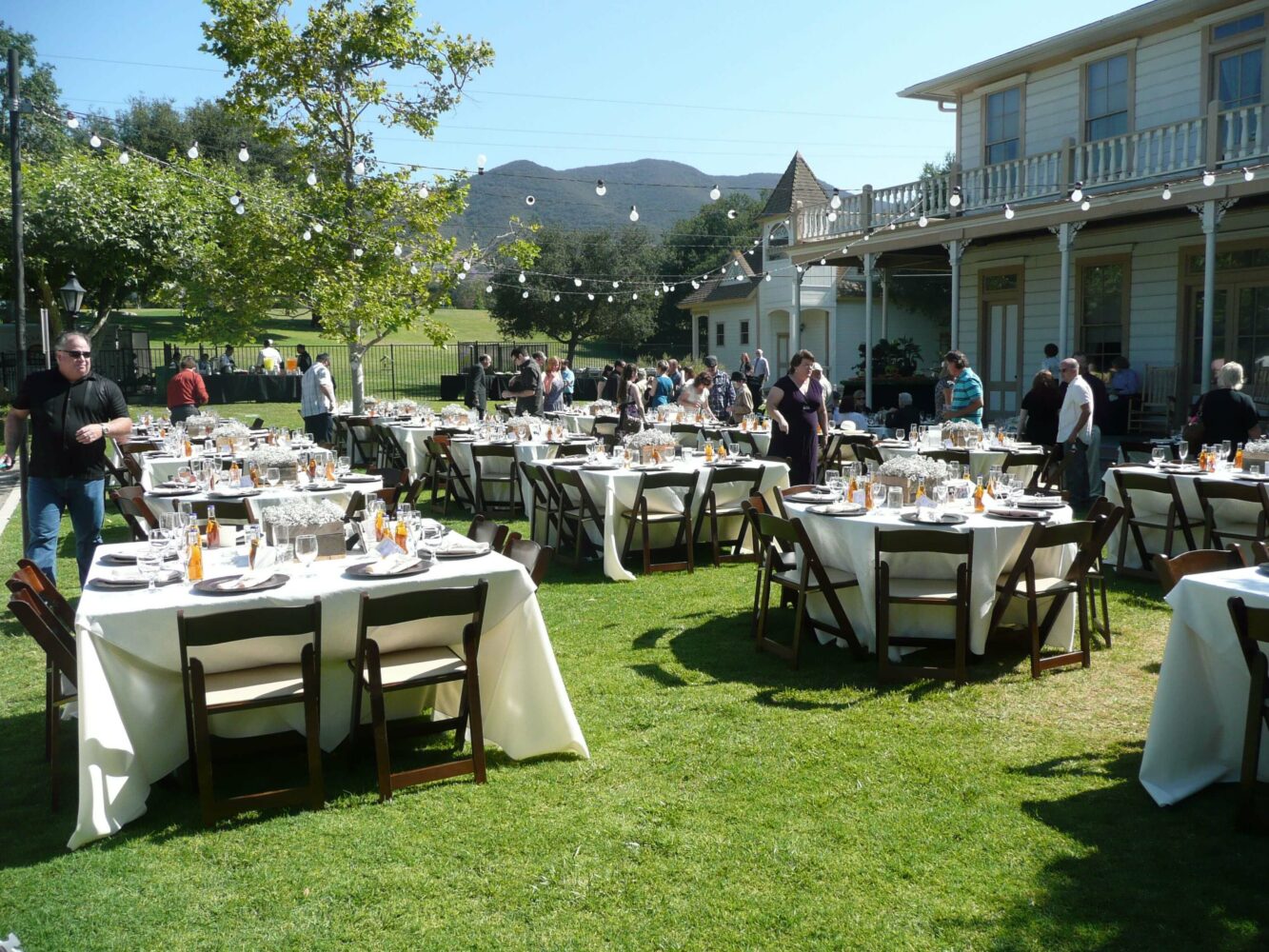 Weddings at Stagecoach Inn Museum